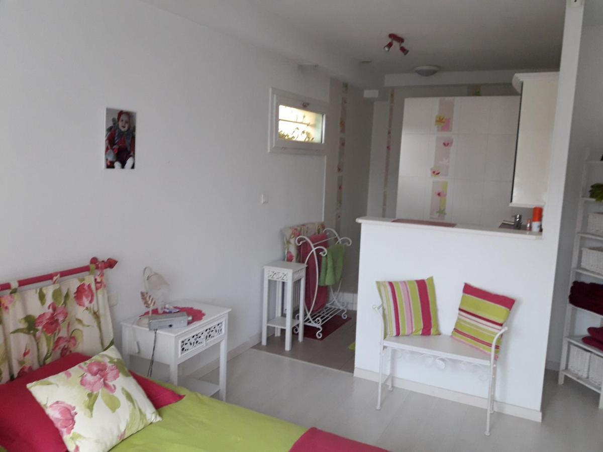 Chambre D'Hote Avec Piscine Couverte Coulaines Экстерьер фото